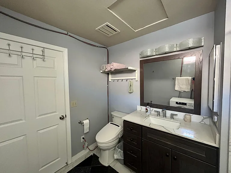 3950 Cleveland Ave #202 — Photo 18