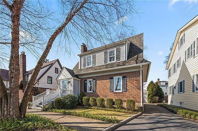 1st image of 76 Grandview Ave