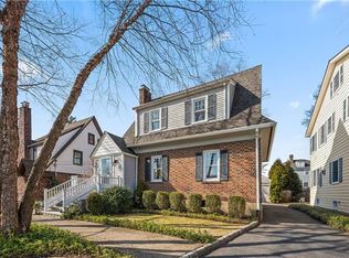 76 Grandview Ave, White Plains, NY 10605