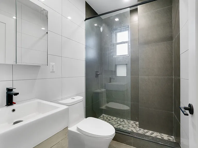 800 Empire Blvd #4E — Photo 8