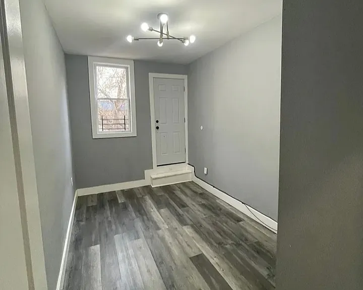235 2nd St #2A — Photo 3