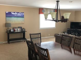 3805 Debbie Ln, Evansville, IN 47711