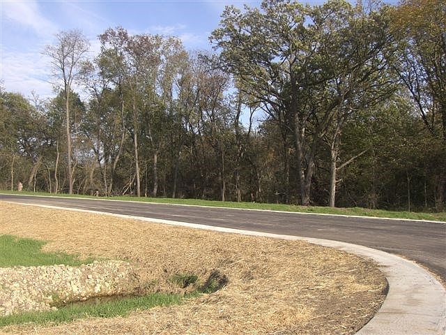 1st image of L42 Forest Park Dr