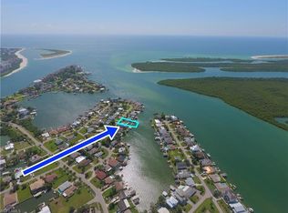 190 Tahiti Cir, Naples, FL 34113