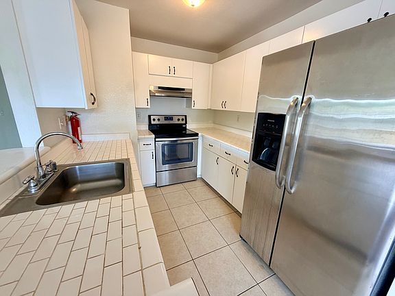 2nd image of 572 Mananai Pl #20-D