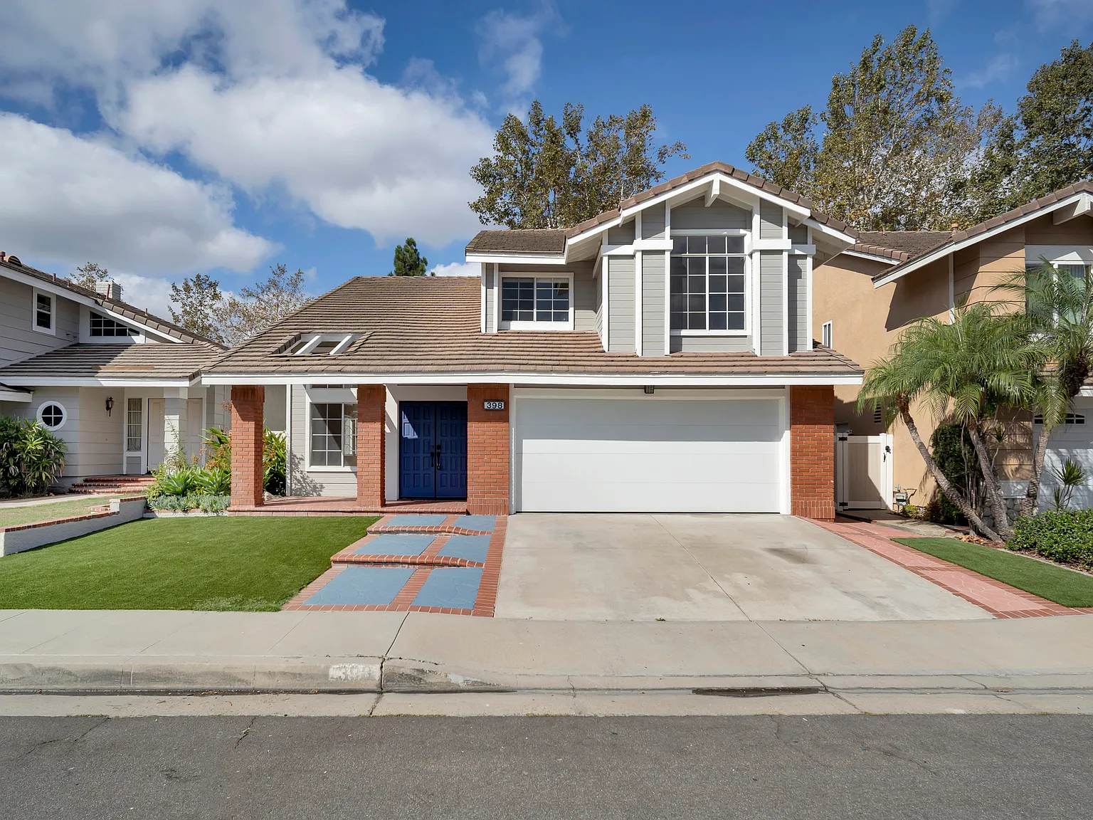 4 bed, 2.5 bath, 1987 sqft, $5,500 — Photo 3
