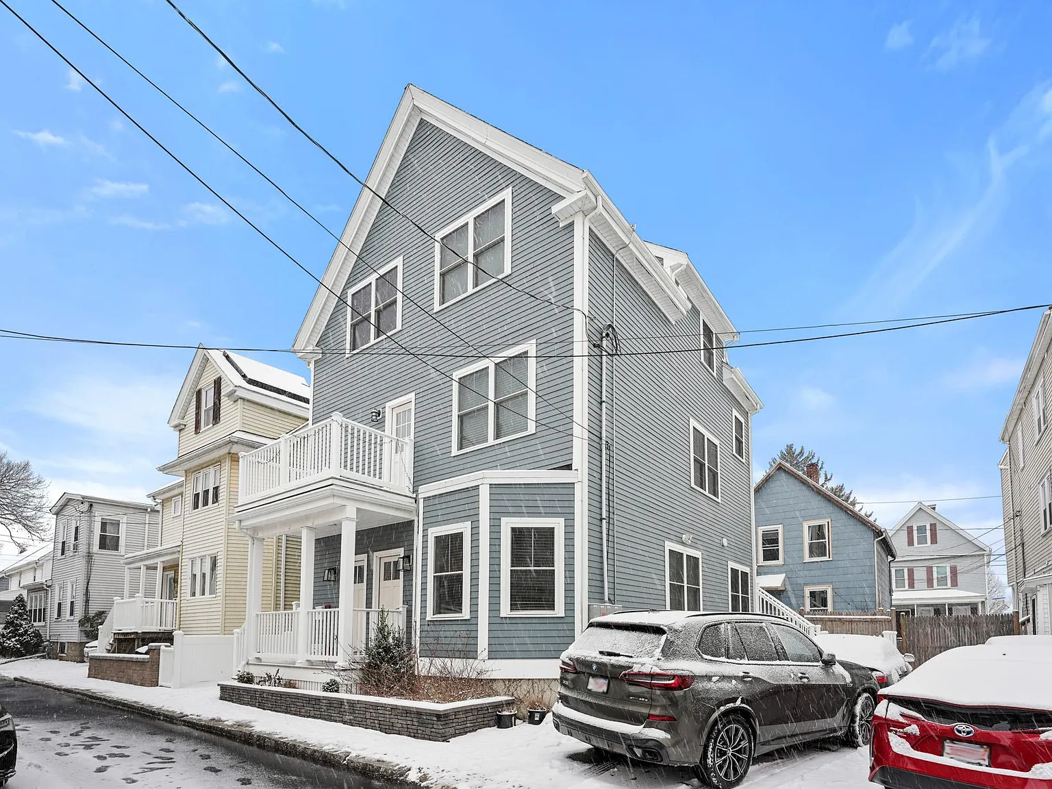 2 bed, 739 sqft, $3,750 — Photo 3