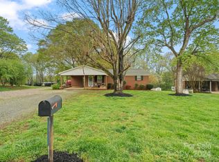 647 Summerow Rd, Stanley, NC 28164