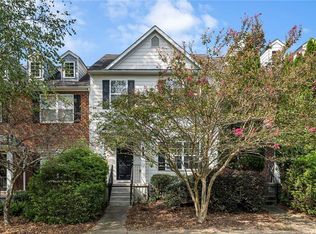 705 Breeze Ln, Woodstock, GA 30188