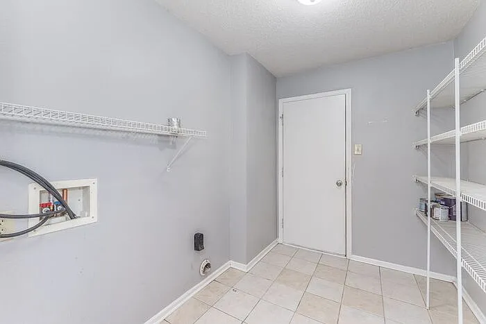 8951 Poppy Ln — Photo 18