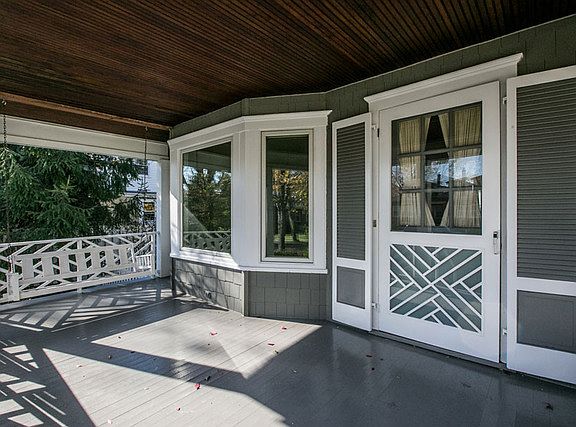 3rd image of 1105 S Taylor Ave
