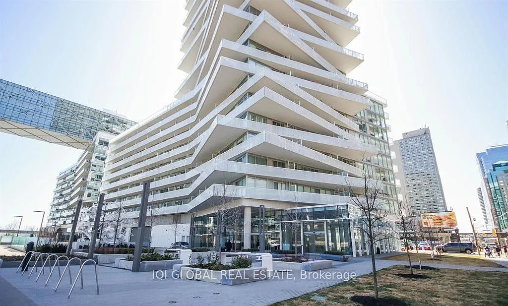 Pier 27 — Photo 2
