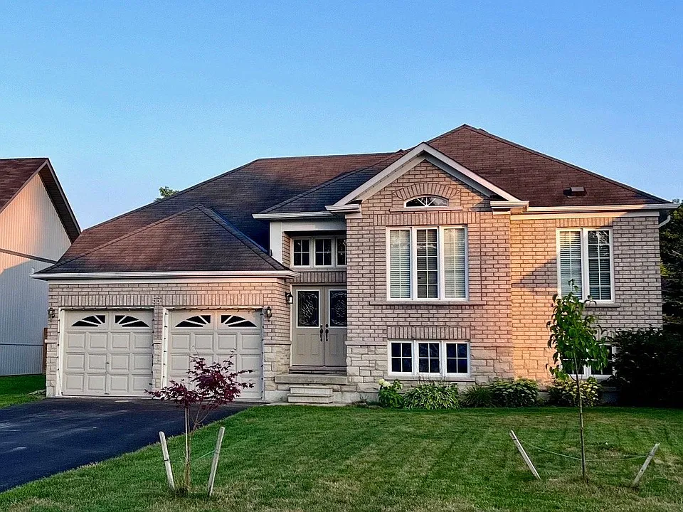55 Regina Blvd