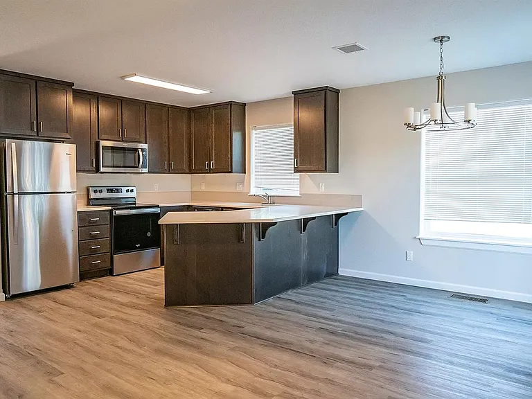 75 Sand Ridge Ct — Photo 3