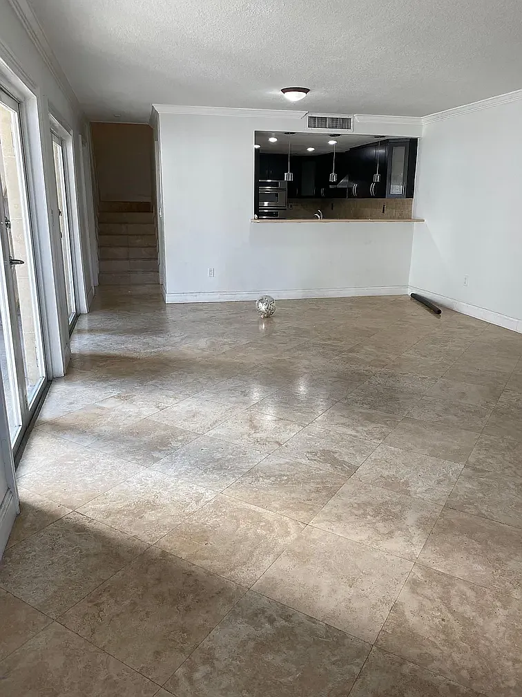 3 bed, 2.5 bath, 1600 sqft, $3,100 — Photo 4