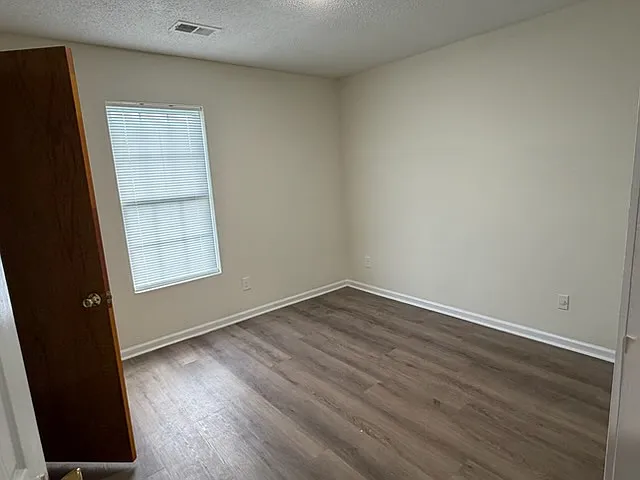 534 W Vista St — Photo 6