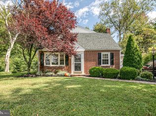 391 McMull Dr, Wayne, PA 19087