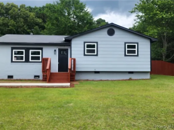 2113 Coinjock Cir, Fayetteville, NC 28304