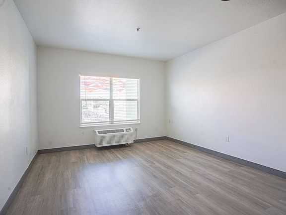 5th image of 695 W 3rd St #132