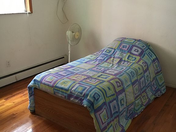 4th image of 2118 Kemper Ln APT 5