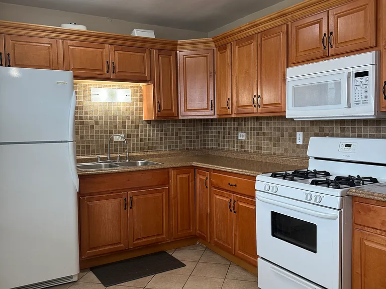 6022 W Peterson Ave #2E — Photo 6