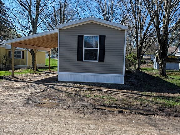 2nd image of 313 Grandview Dr