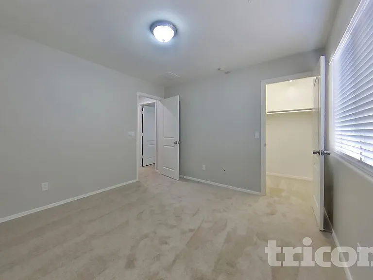 2546 W Sat Nam Way — Photo 12