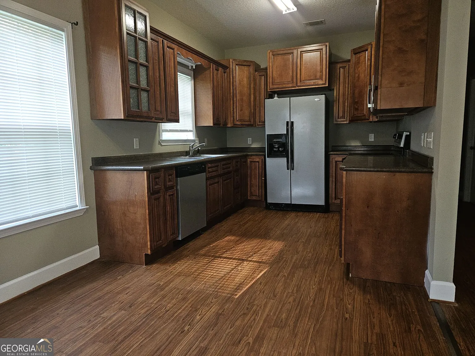 2 bed, 2.0 bath, 1819 sqft, $1,495 — Photo 4