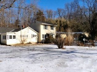 81 Sunset Lake Rd, Hardwick, NJ 07825
