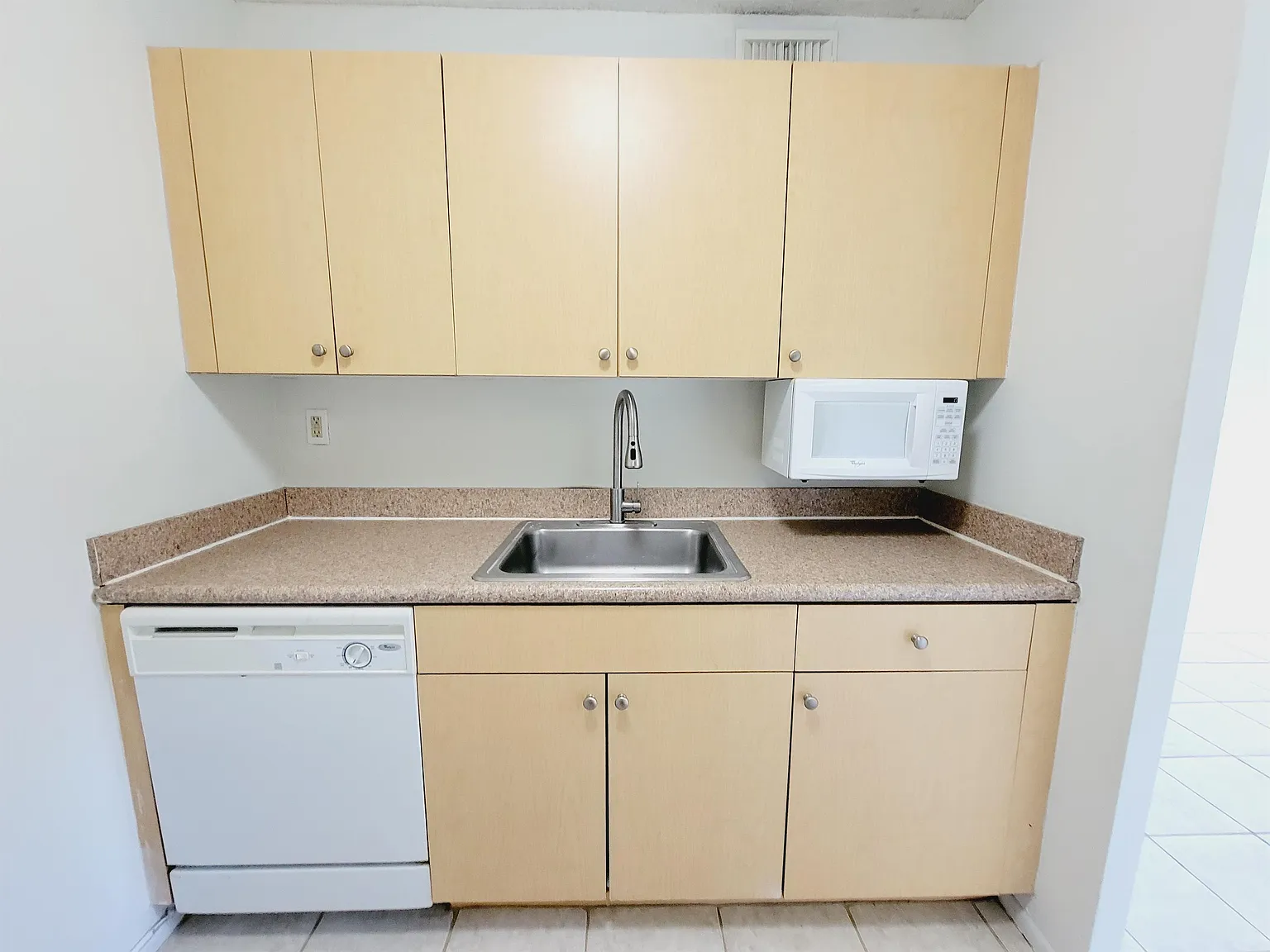 1089 N Benoist Farms Road, #102 - 1 — Photo 3
