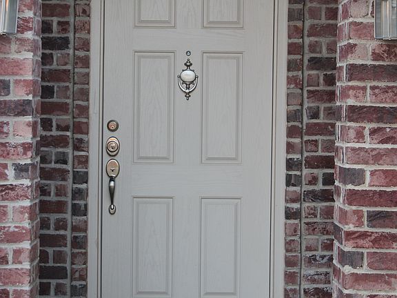 3rd image of 3124 Riverlakes Dr