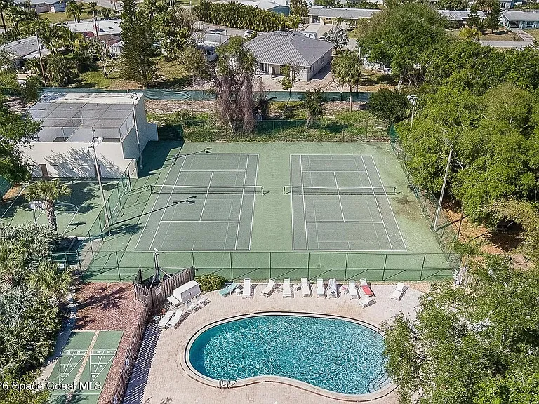 8789 Live Oak Ct — Photo 22
