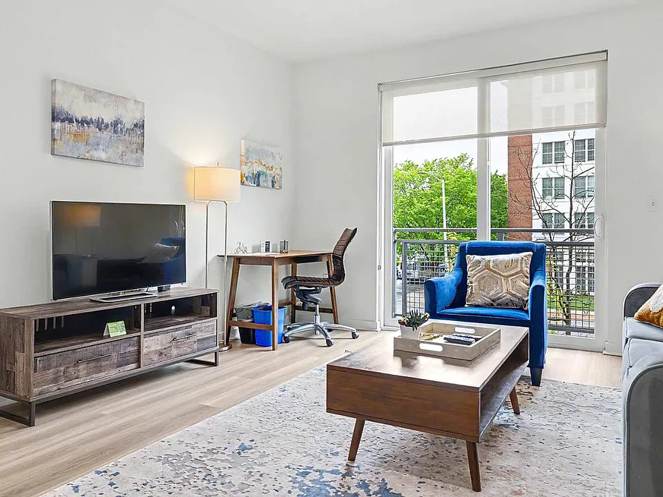 81 Tresser Blvd #2-ID1547625P