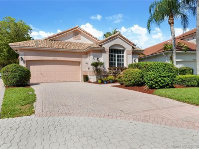 1570 W Lacosta Dr W, Pembroke Pines, FL, 33027