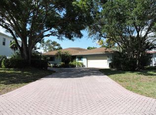 493 NW 6th St, Boca Raton, FL 33432