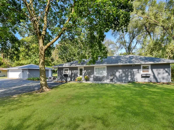 37W214 Dean St, St Charles, IL 60175