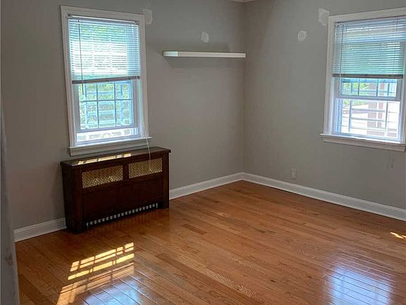 5th image of 8013 222nd St