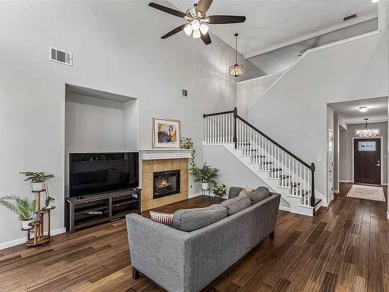 1705 Chula Vista Dr — Photo 9