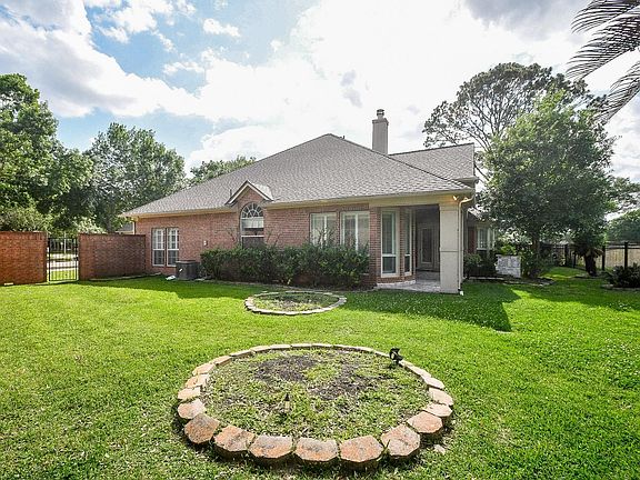 3rd image of 22810 Blue Canyon Dr