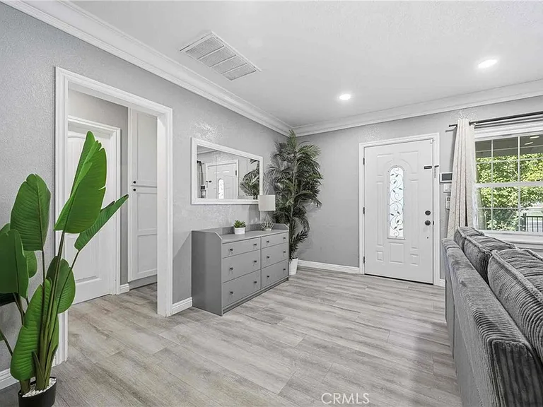 1369 S Euclid Ave — Photo 5