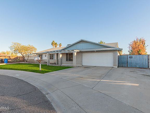 2nd image of 3821 W MEADOW Drive