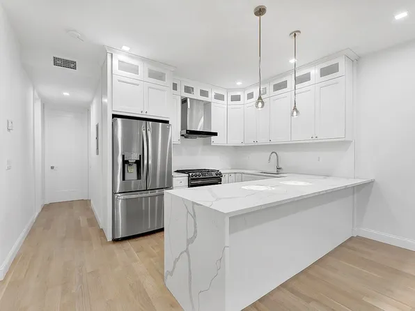 115 Chestnut St, Brooklyn, NY 11208