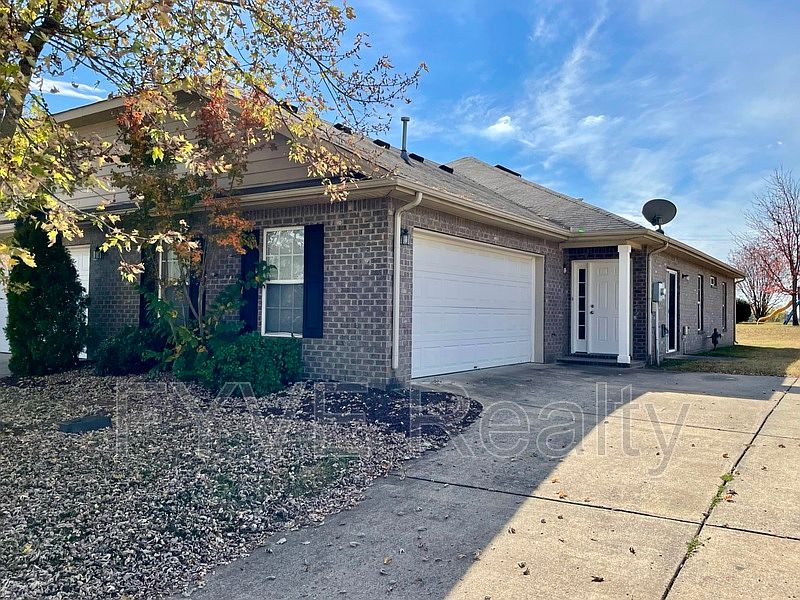 1st image of 551 Rose Cottage Cir