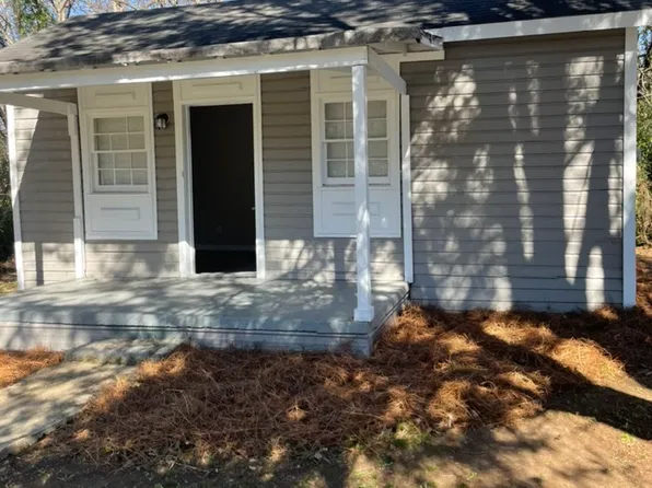 215 Fendig St, Lagrange, GA 30241