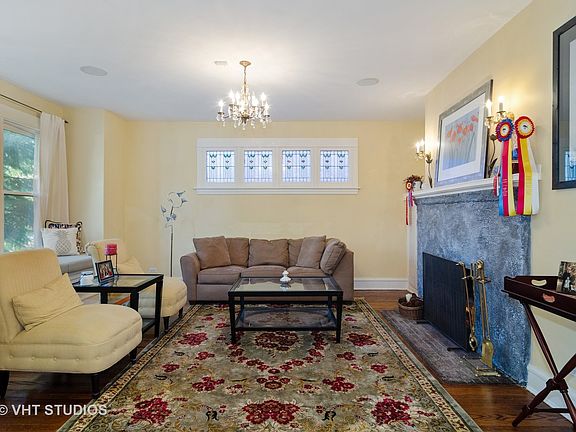 4th image of 1265 W Glenlake Ave