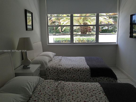 3rd image of 100 Lincoln Rd #336