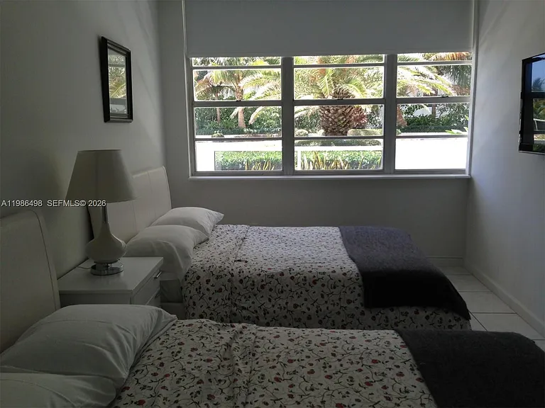 100 Lincoln Rd #336 — Photo 3