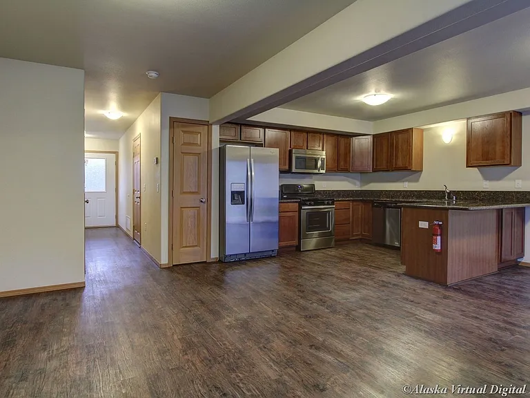 1600-1650 E Kinzi Cir — Photo 3
