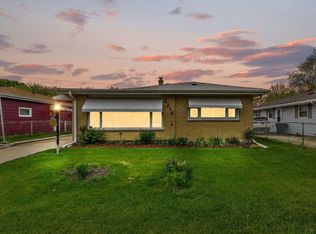 2218 Linden Ave, Waukegan, IL 60087