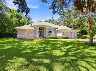 1 Canela Ct, Homosassa, FL 34446